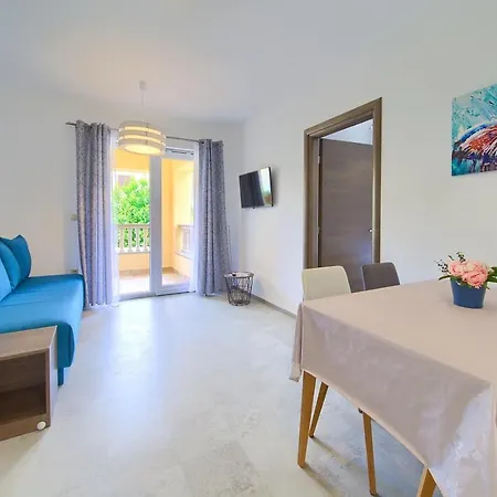 Apartman Dal *