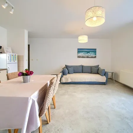 Apartment Dal Malinska